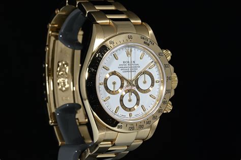 bracciale oro rolex daytona|Orologio Rolex Cosmograph Daytona in oro bianco 18 ct.